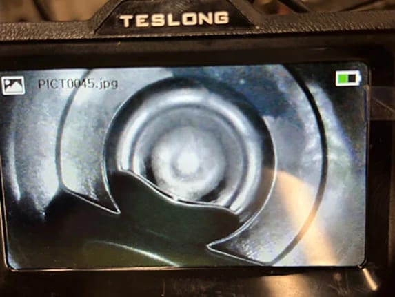Piston head after hydrogen carbon cleaning