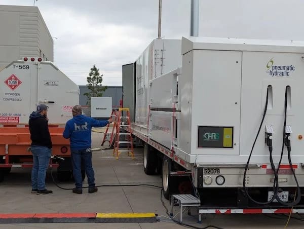 Mobile hydrogen refueler in operation